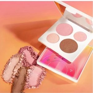 BECCA cosmetics face highlighter palette